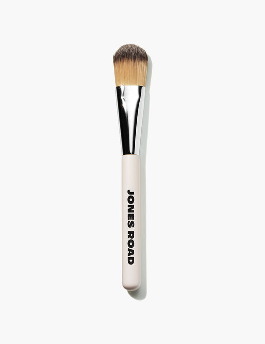 Jones Road - The Skin Brush: Everything Face Makeup Brush