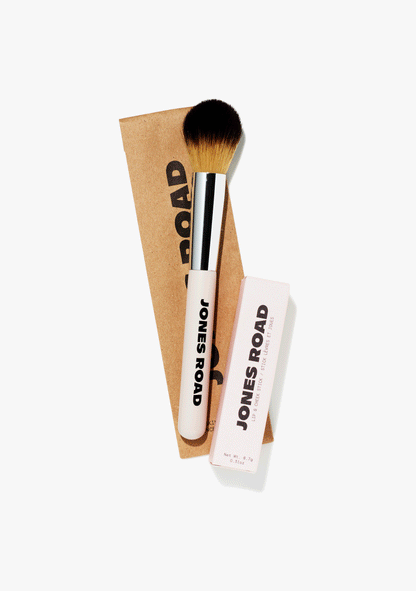 Jones Road - The Blush Brush: Soft & Rounded for Blending
